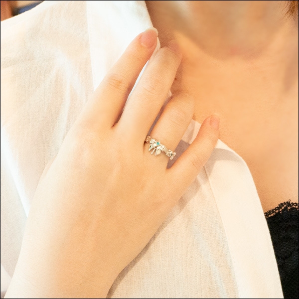 モチーフリング<アイリス ver.>着用イメージ