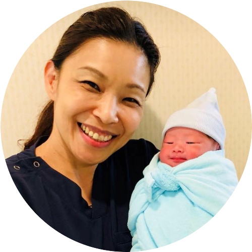 助産師：浅野 和代