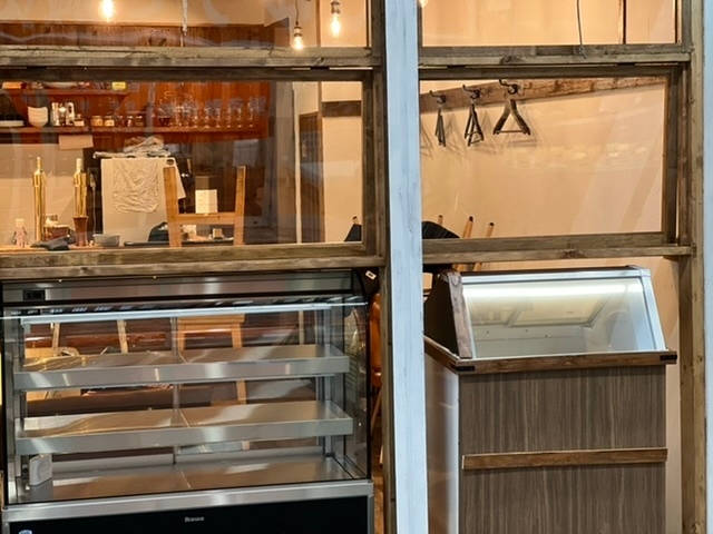 テイクアウト窓口