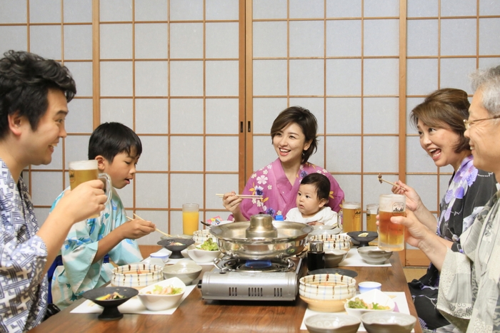 お部屋でごゆっくりとお食事をお愉しみください(レイセニット城崎)※イメージ