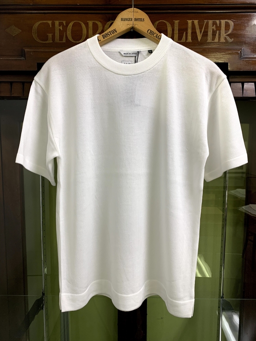 クルーネックプレーンニットTシャツ グレー ¥13,000(税別)