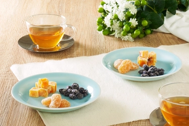 老舗甘納豆屋がつくる小粋な“半生菓子グラッセ”発売！ ～ふっくら炊き上げた安納芋・黒大豆の豊かな甘み～