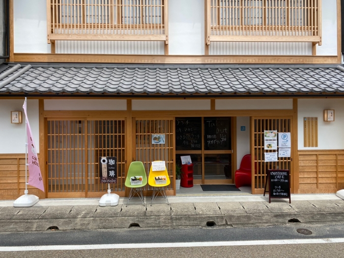 正面玄関前は映画寅さんロケ地