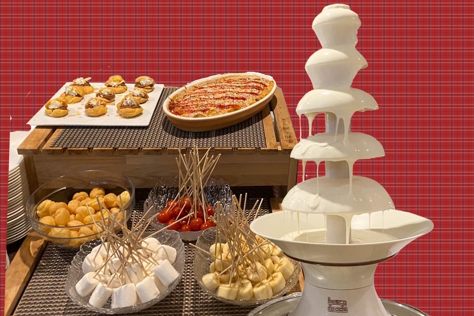 ホワイトチョコレートファウンテン