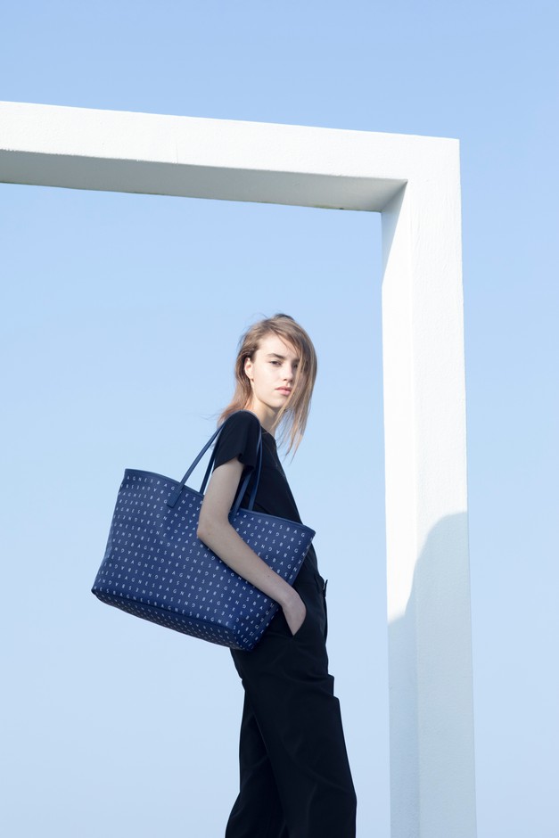 アニエスベー ボヤージュより、 Monogram print bag 1/17(水)発売 