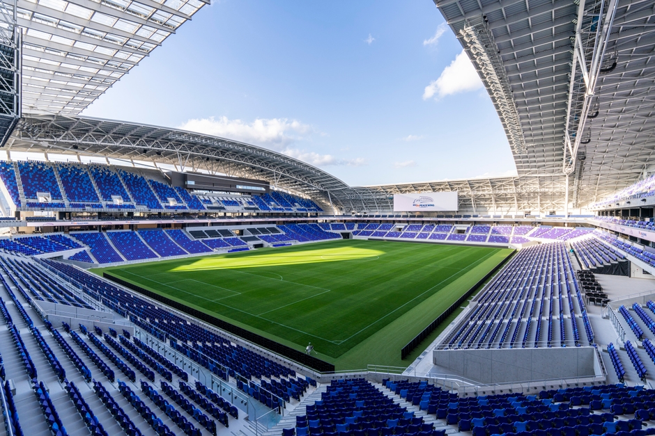 エディオンピースウイング広島(2)　(C)S.FC