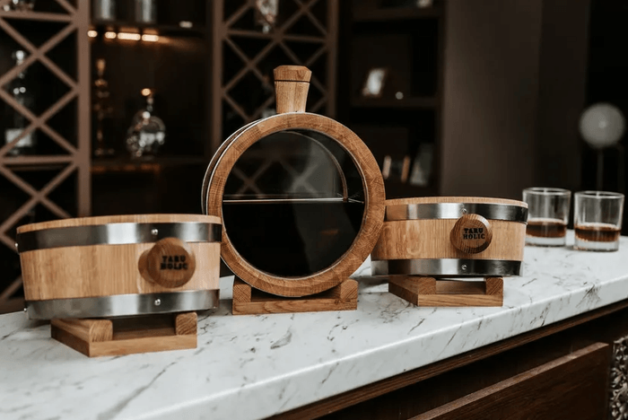 “樽熟成”をよりスマートに。透明なので樽熟成を毎日確認できます