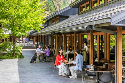 ベーカリー&レストラン「沢村」のテラス席
