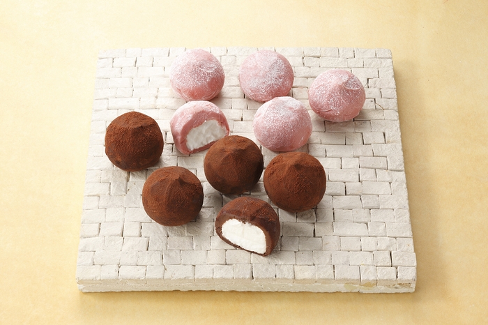 『チョコレートショップ』ひとくち石畳　各1,026円