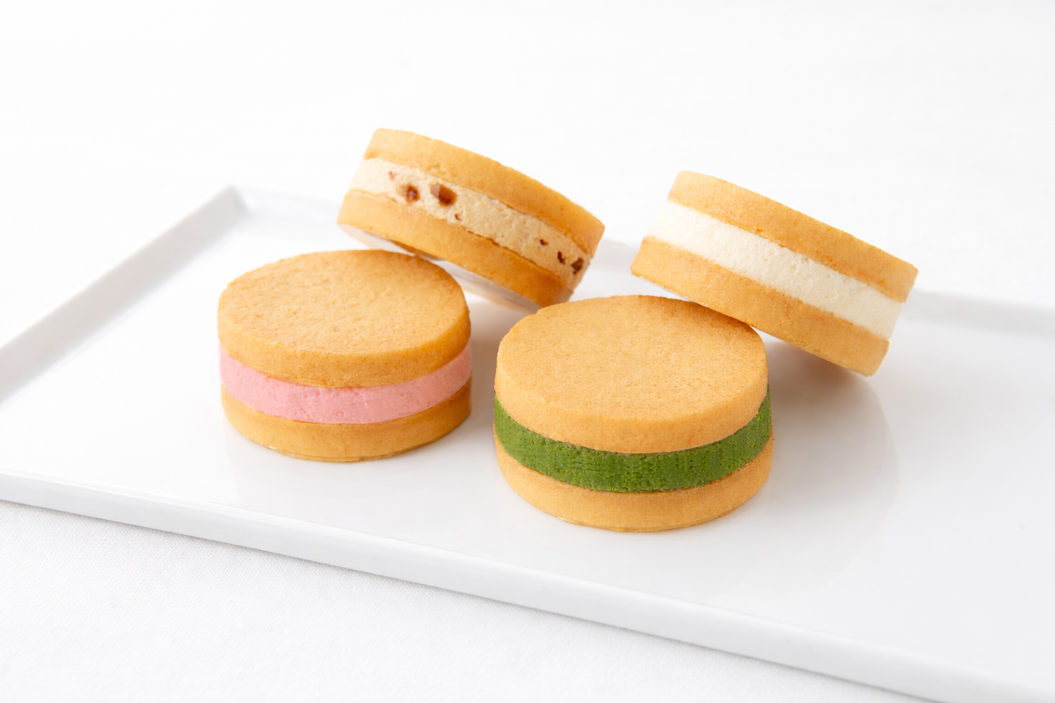 「洛甘バターサンド」春限定<桜>を大好評につき、全アイテム四種類を通年展開決定!