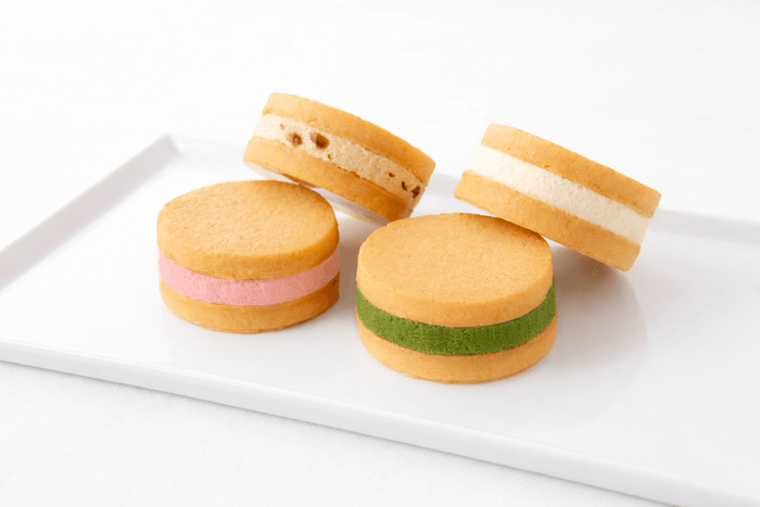 「洛甘バターサンド」<プレーン><抹茶><桜><マロン> 各324円(税込)
