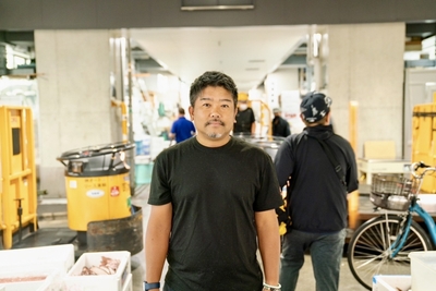 日紫喜 智