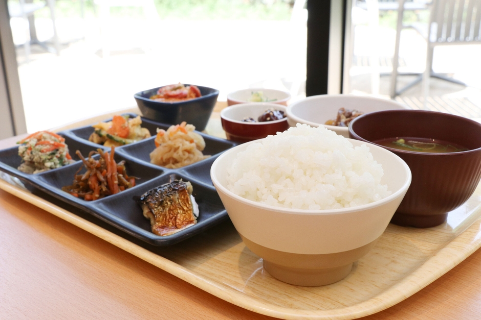 羽釜ご飯朝食