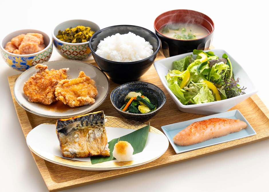 熟成鶏の唐揚げめんたい風味&焼き塩さば定食(イメージ)