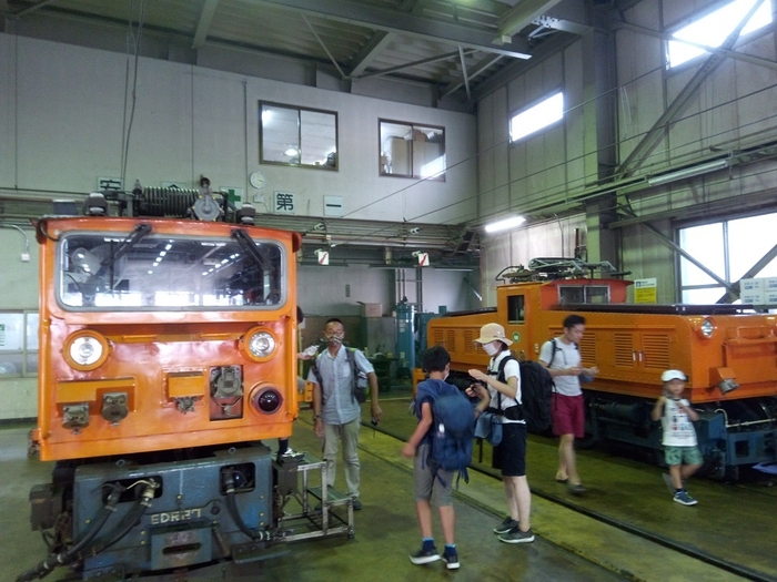 機関車検修庫　見学