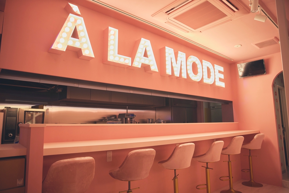 カウンターネオンサイン