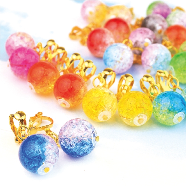 クラッシュビーズイヤリング ¥220