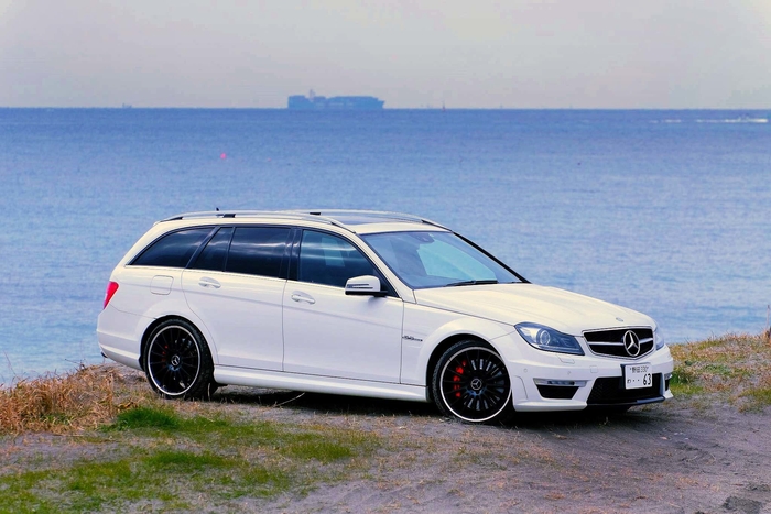 AMG C63(8)