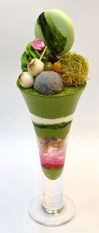 さくら香るお抹茶づくしパフェ