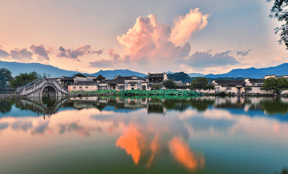 安徽南部の古村落-西逓・宏村　提供：安徽省文化観光局