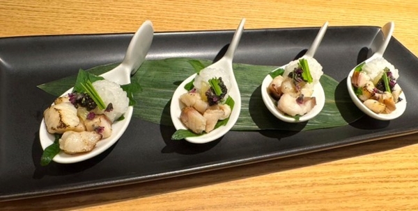 「ワンスプーンで食す 近大キャビア スターレットの親子寿司」