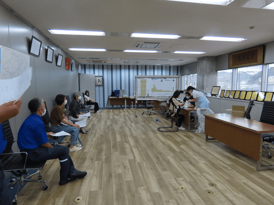 スタッフ待機中