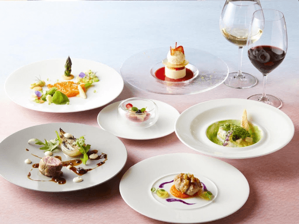 THE GRAND 47のランチコース