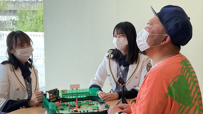 極上和牛をかけて野球盤ゲーム対決!