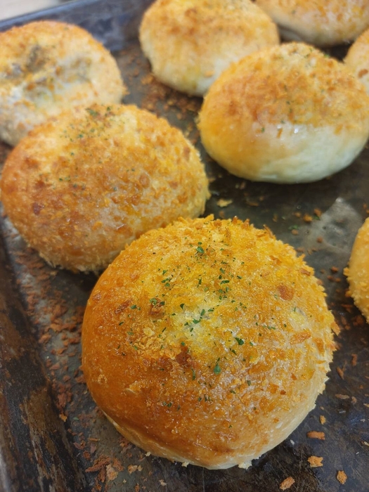 <揚げずに窯で焼いた>焼きステーキカレーパン