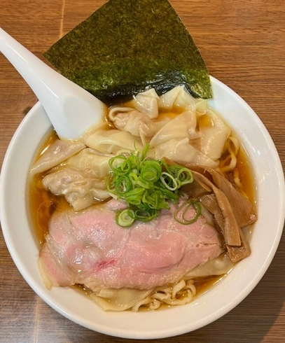 ワンタン麺