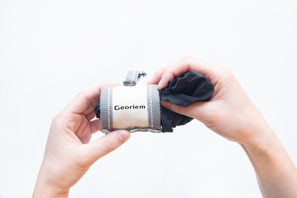 畳まず収納!ズボラエコバッグ”小さなくしゃまる”