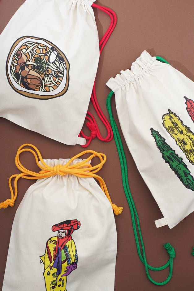 MIRACLE OKINAWA SERIES KINCHAKU 各¥1,900 カラー展開:ナチュラル