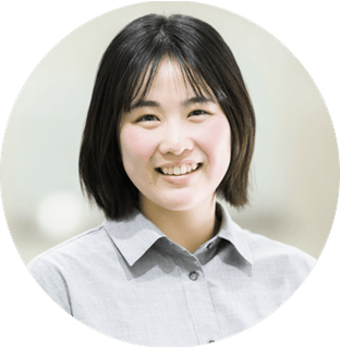 経営学部 1年　大嶽 あかねさん