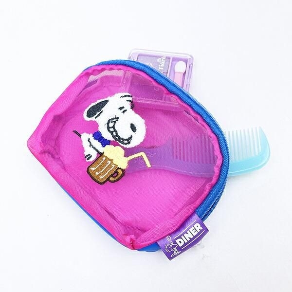 スヌーピーのメッシュケース