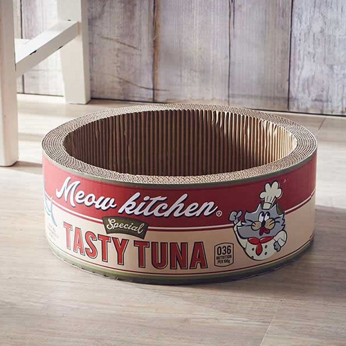 「爪とぎ Tuna Can」価格：1,980円／ツナ缶をモチーフにした ユニークなデザインの丸型爪とぎです。