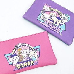 ちいかわのレトロポップなデザインがイマドキおしゃれ。大き目サイズでサブバッグとしてもおすすめなPPバッグです。