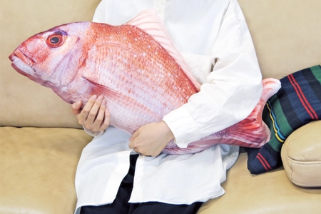 まるで本物！？釣ったの写真から作る新しい魚拓 “ぎょたクッション”がクラウドファンディング開始