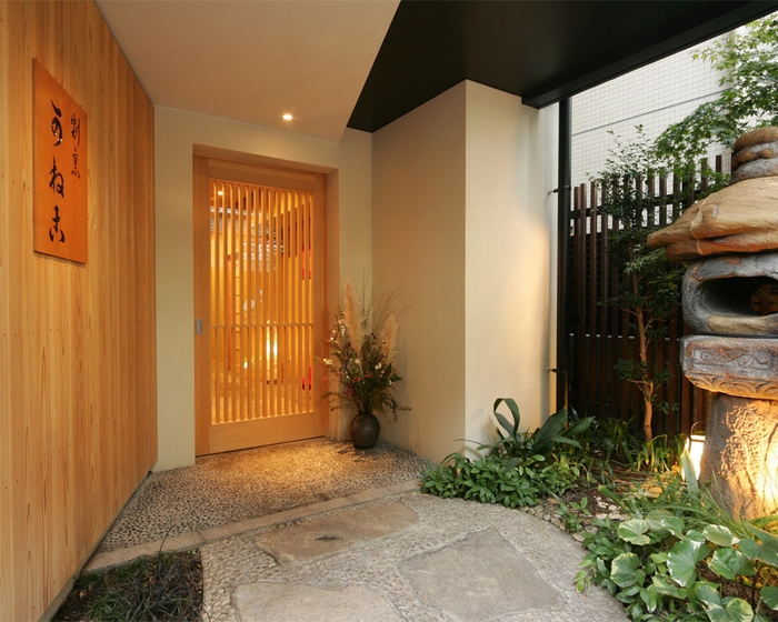 割烹かねこ 玄関