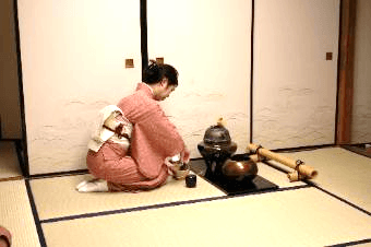 茶会(昨年の様子)