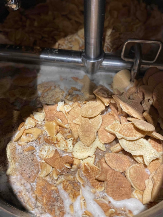 麦芽と一緒に泳ぐたい焼き!