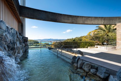 伊勢志摩温泉「ひまわりの湯」露天風呂