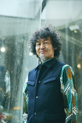 近藤良平 photo: 福山楡青