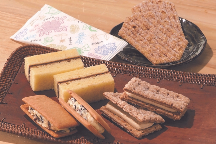 【帯広市・六花亭】マルセイバターサンド・マルセイバターケーキ・霜だたみ・十勝六花