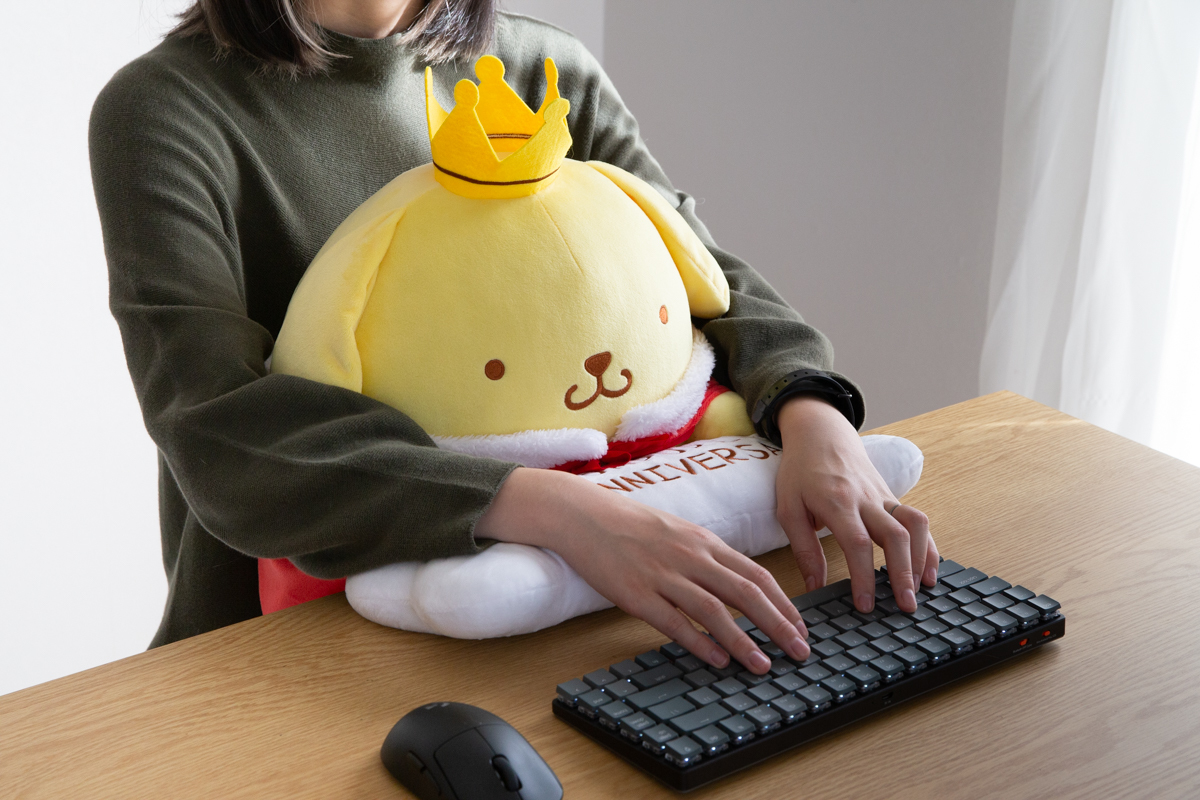 ポムポムプリン25周年記念！ ふわふわのぬいぐるみPCクッション