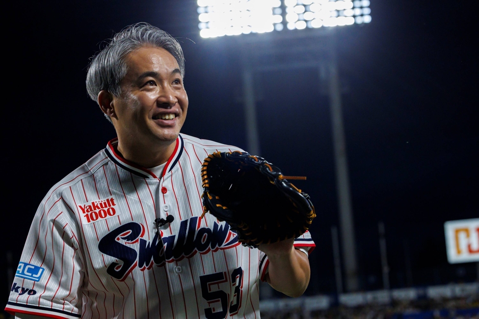 五十嵐亮太氏による始球式の様子(2)