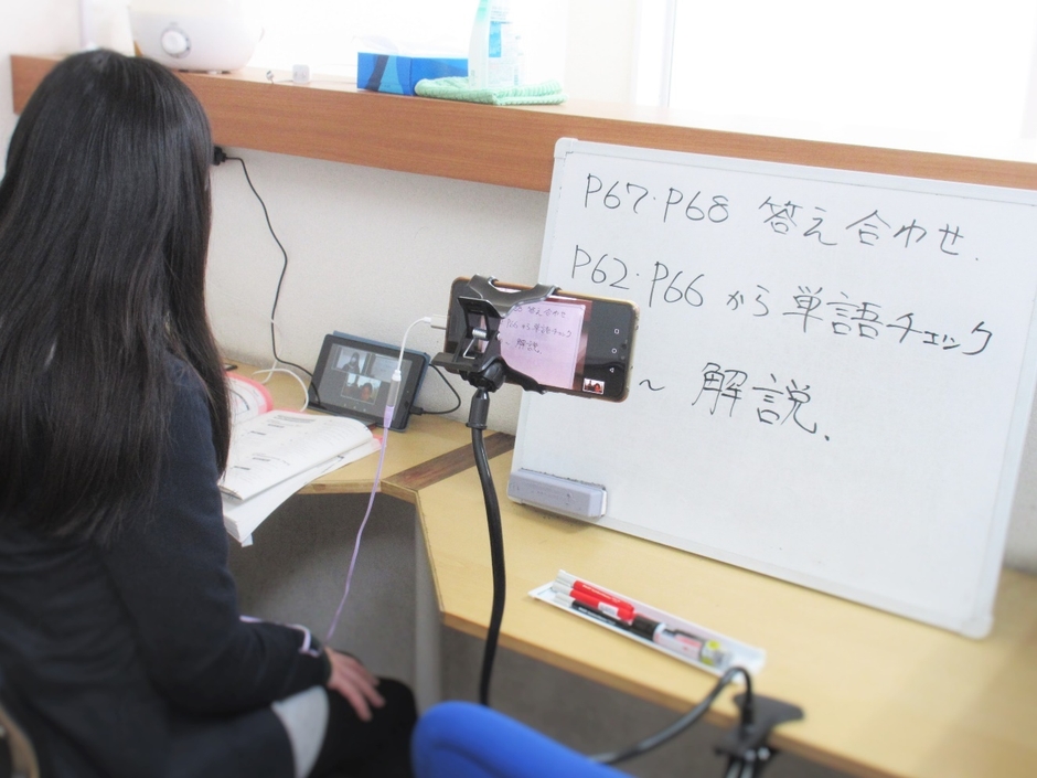 手元カメラで解説も同時に