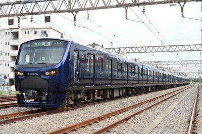 相鉄・JR直通線用新型車両「12000系」