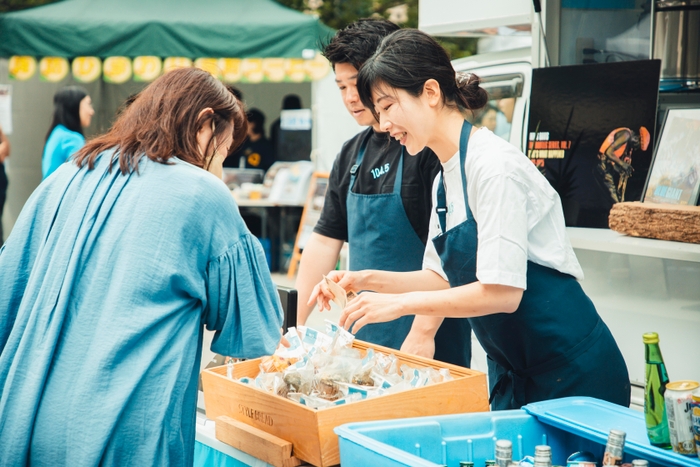 グルメブース　Photo by Tsuneo Koga