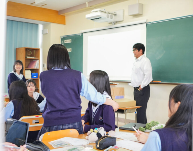 【IPU・環太平洋大学】高校生と大学生が能登復興を願うバスソルトを共同開発!