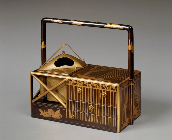 Photo.12 縄暖簾蒔絵提げたばこ盆